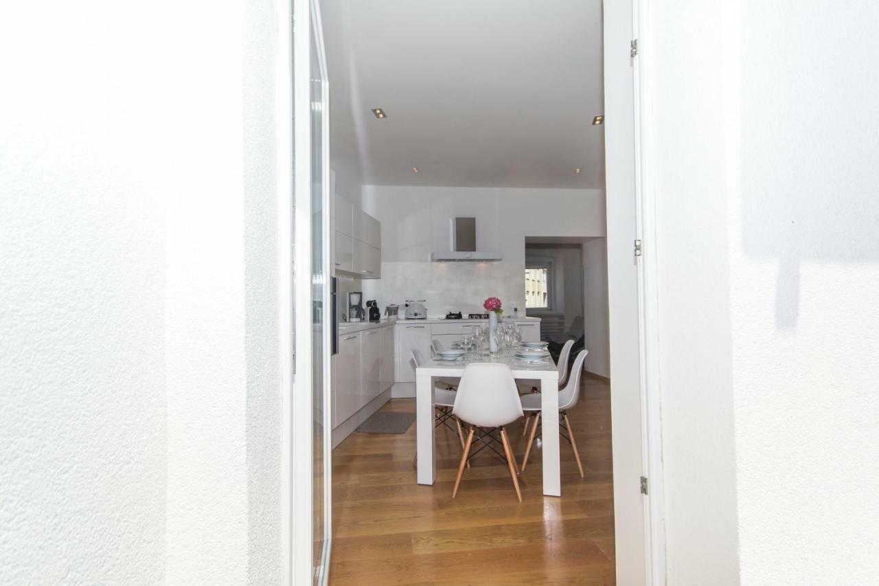 Appartment In Center With Parking PUY 외부 사진